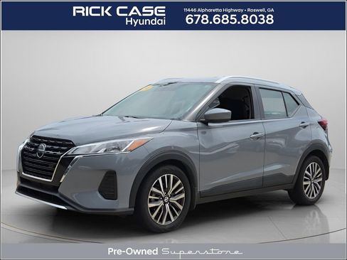 Used 2021 Nissan Kicks SV FWD image 1