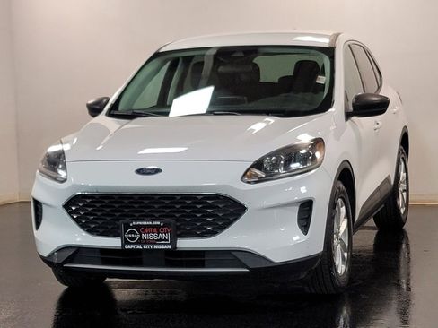 Used 2022 Ford Escape SE image 4