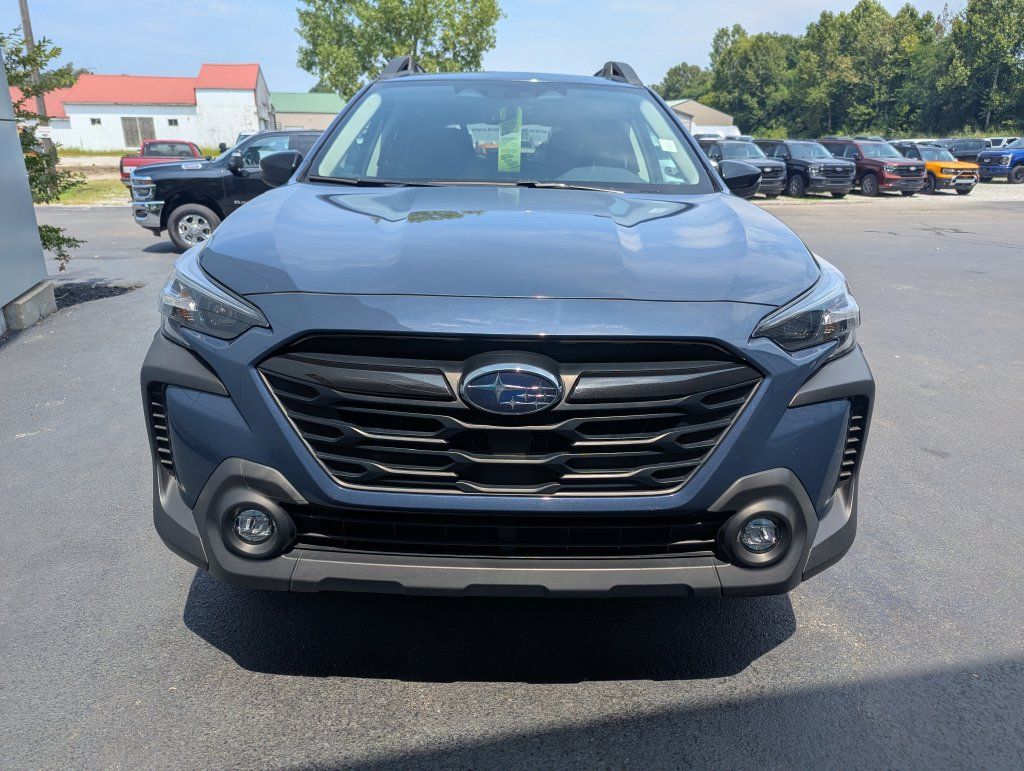 Used 2025 Subaru Outback Onyx Edition AWD/4WD image 8