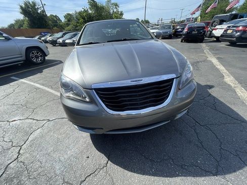 Used 2012 Chrysler 200 S image 19