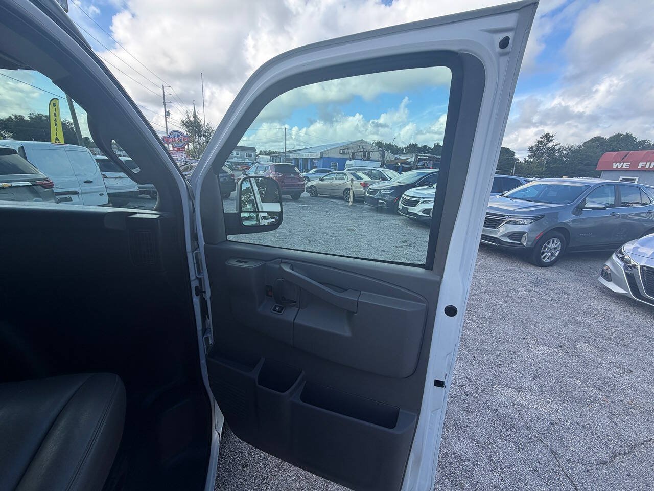 Used 2021 Chevrolet Express 2500 Extended w/ Driver Convenience Package RWD image 8