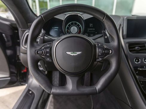 Used 2019 Aston Martin DBS Superleggera image 38