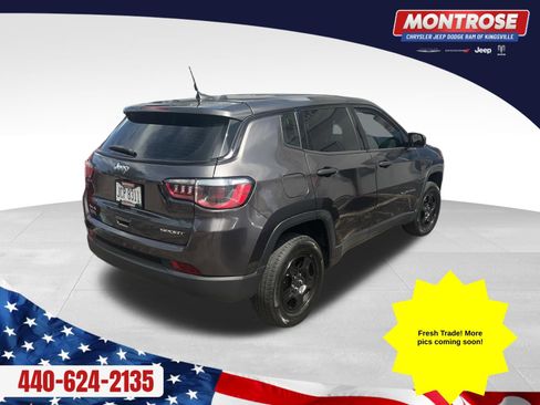 Used 2021 Jeep Compass Sport AWD/4WD image 3