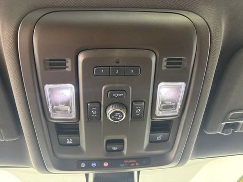 Used 2021 Chevrolet Tahoe LT w/ LT Signature Package AWD/4WD image 14