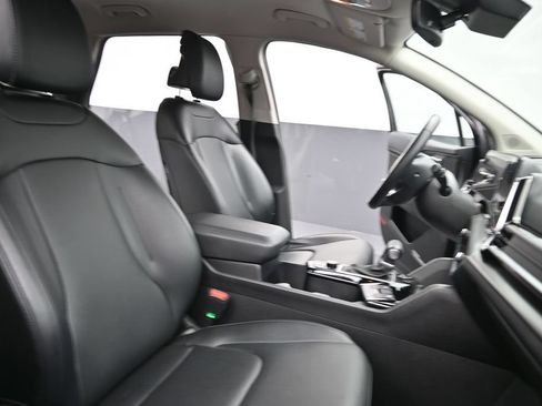 Used 2024 Kia Sportage EX FWD image 24