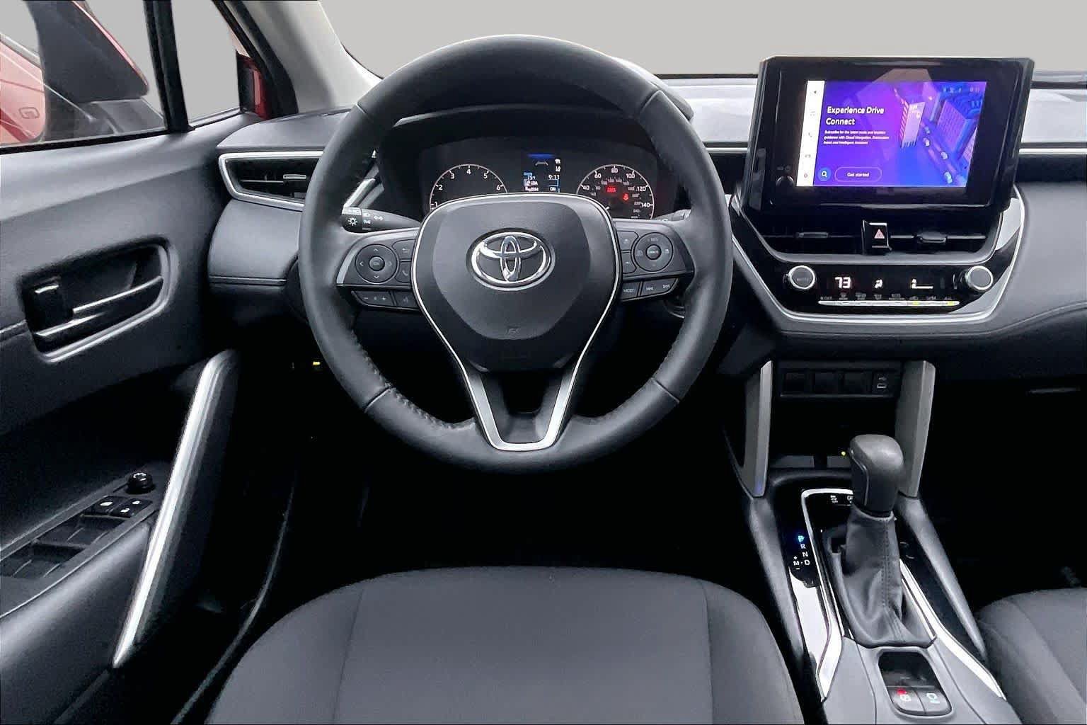 Used 2024 Toyota Corolla Cross LE AWD/4WD image 6