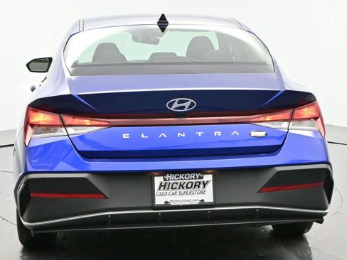 Used 2024 Hyundai Elantra SEL image 6
