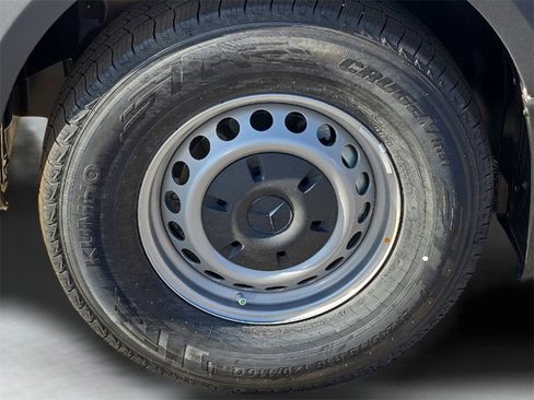 New 2025 Mercedes-Benz Sprinter 2500 image 13