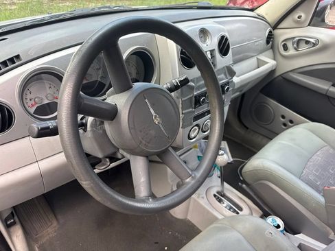 Used 2007 Chrysler PT Cruiser FWD image 9