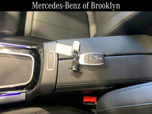 Used 2025 Mercedes-Benz GLA 250 4MATIC image 13