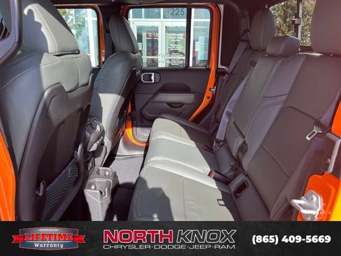 New 2026 Jeep Gladiator Mojave AWD/4WD image 12