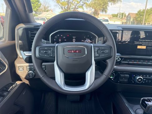 New 2026 GMC Sierra 1500 SLT w/ SLT Premium Plus Package AWD/4WD image 14