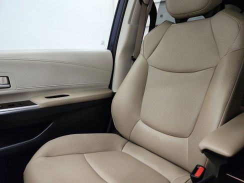 Certified 2022 Toyota Sienna XLE image 75