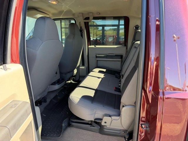 Used 2010 Ford F250 4x4 Crew Cab Super Duty image 9