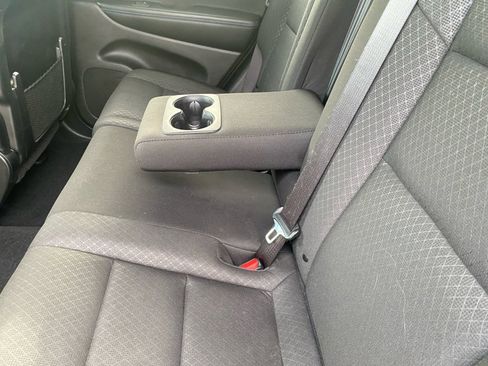 Used 2020 Jeep Grand Cherokee Laredo image 15