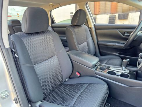 Used 2018 Nissan Altima 2.5 SV w/ 2.5 SV Technology Package FWD image 36