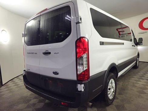 Used 2023 Ford Transit 350 XLT image 9
