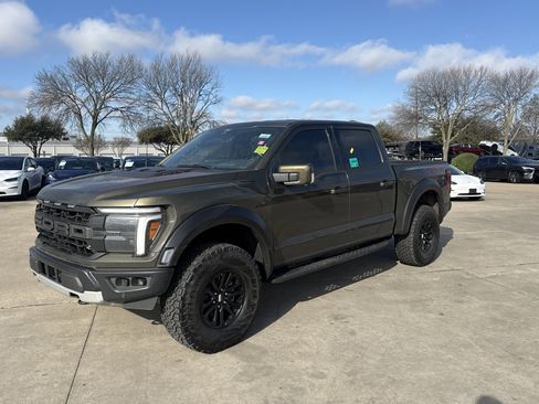 Used 2025 Ford F150 Raptor image 2