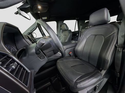 Used 2021 Ford Expedition Limited RWD image 14
