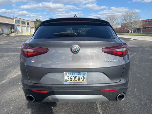Used 2018 Alfa Romeo Stelvio Ti Sport image 6