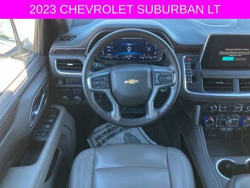 Used 2023 Chevrolet Suburban LT image 29