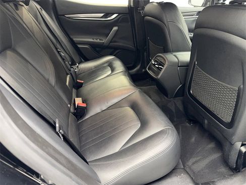 Used 2019 Maserati Ghibli image 39