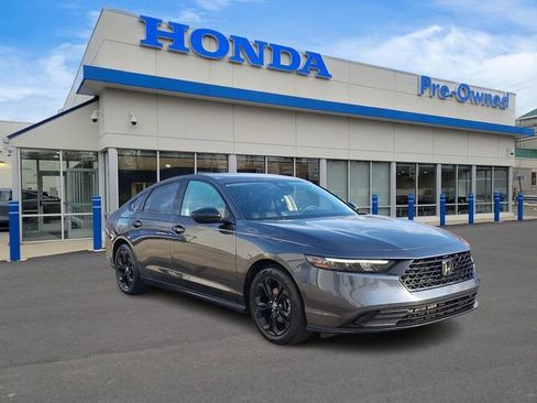 Used 2025 Honda Accord SE image 3