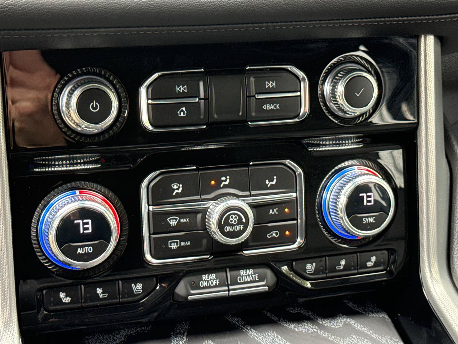 Certified 2023 GMC Yukon Denali AWD/4WD image 15