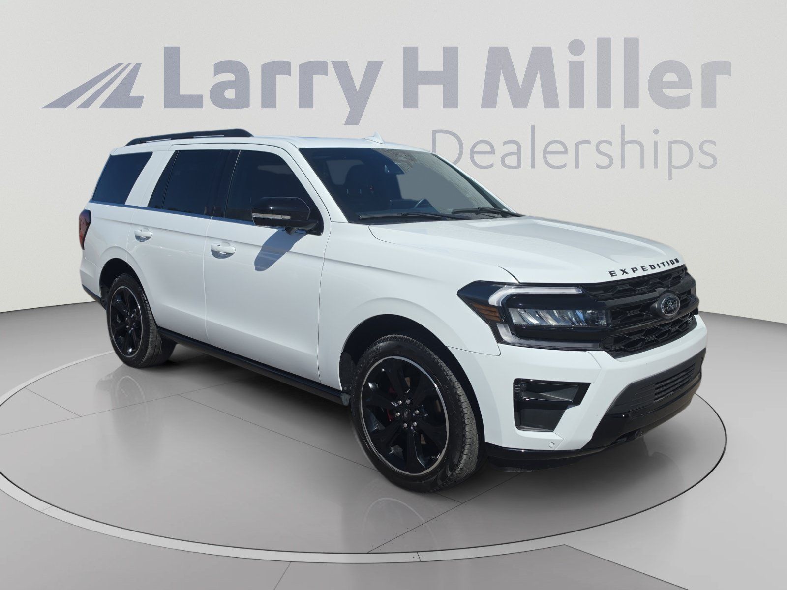 Used 2024 Ford Expedition Limited AWD/4WD image 7