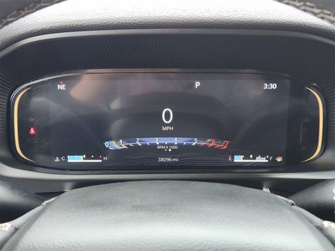 Used 2024 Jeep Wagoneer 4WD w/ Premium Group I image 20