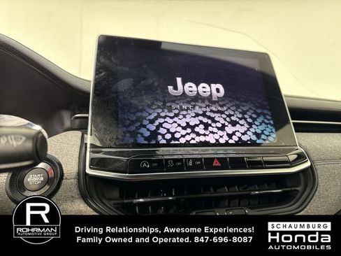 Used 2023 Jeep Compass Latitude w/ Sun and Sound Group AWD/4WD image 6
