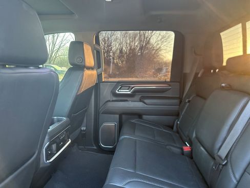 Used 2024 GMC Sierra 2500 Denali w/ Denali Reserve Package image 10