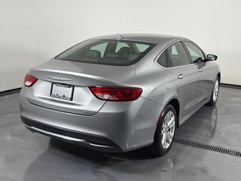 Used 2016 Chrysler 200 Limited FWD image 5