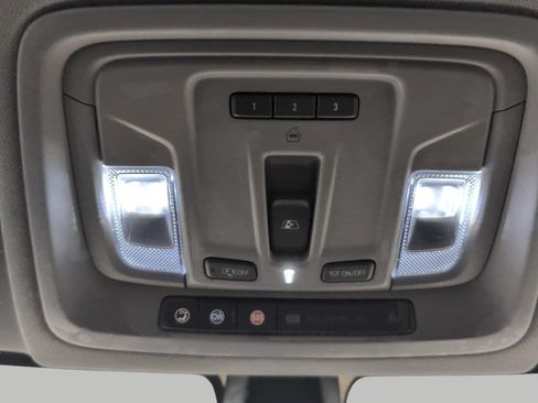 Certified 2021 Chevrolet Silverado 1500 LT Trail Boss w/ Convenience Package II AWD/4WD image 18