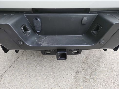 Used 2019 Ford F250 XL w/ Power Equipment Group RWD image 7