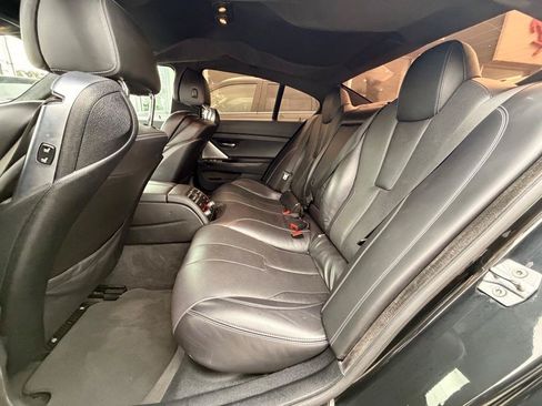 Used 2015 BMW M6 Gran Coupe RWD image 22