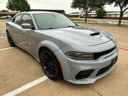 Used 2020 Dodge Charger Scat Pack RWD image 5