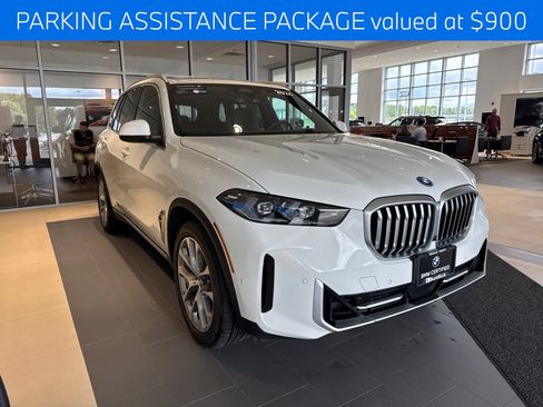 Certified 2024 BMW X5 xDrive50e w/ Premium Package AWD/4WD image 4