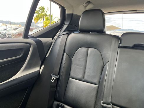 Used 2024 Volvo XC40 B5 Core AWD/4WD image 41
