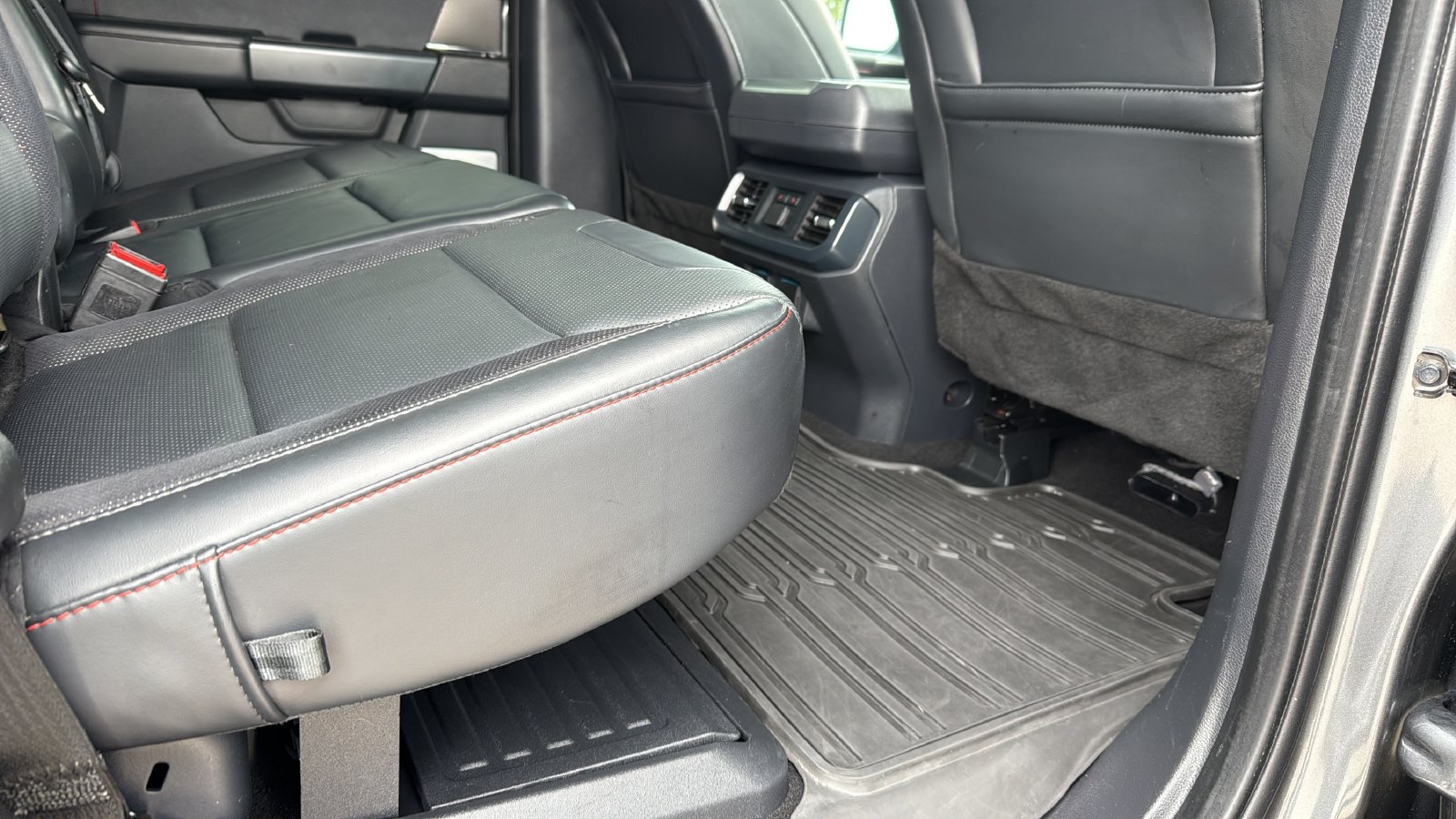 Used 2024 Ford F150 Raptor AWD/4WD image 54