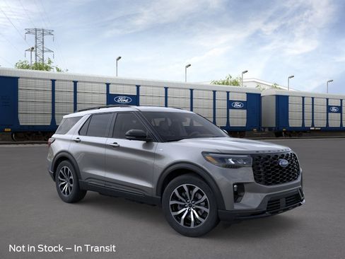 New 2026 Ford Explorer ST-Line image 7