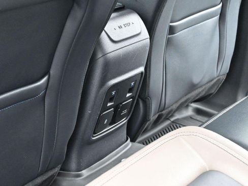 Used 2024 Ford Bronco Wildtrak AWD/4WD image 34