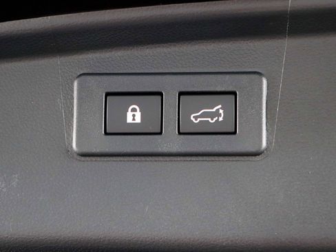 Used 2024 Subaru Outback Premium AWD/4WD image 29
