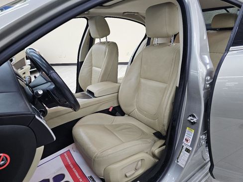 Used 2013 Jaguar XF XF 2.0L I4T image 16