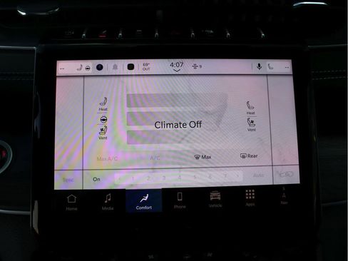 New 2025 Jeep Grand Cherokee Limited w/ Luxury Tech Group II image 17