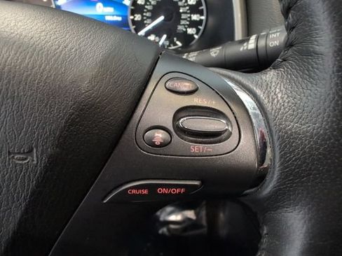 Used 2024 Nissan Murano SV AWD/4WD image 19