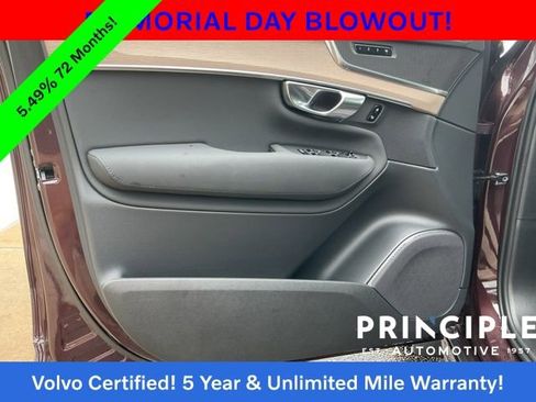 Certified 2025 Volvo XC90 B5 Plus AWD/4WD image 27