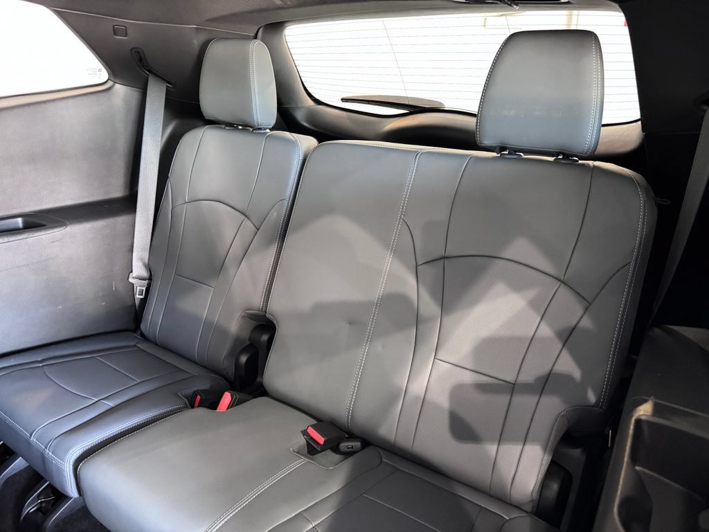Certified 2023 Buick Enclave Essence w/ Experience Buick Package AWD/4WD image 10