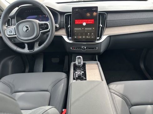 New 2026 Volvo XC90 T8 Plus w/ Protection Package Premier image 12