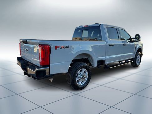 New 2026 Ford F250 XLT w/ FX4 Off-Road Package image 4